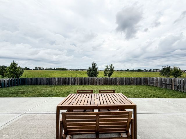 8648 Laurelton Place, Brownsburg, IN 46112