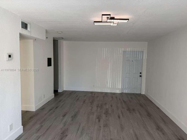 4271 NW 5th St 129, Plantation, FL 33317