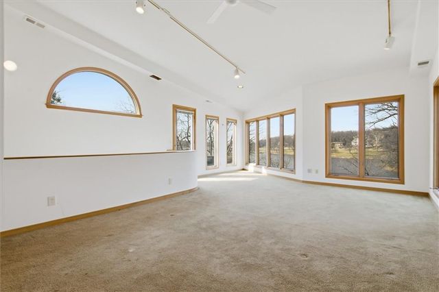 125 Lakeshore Drive S, Lake Quivira, KS 66217