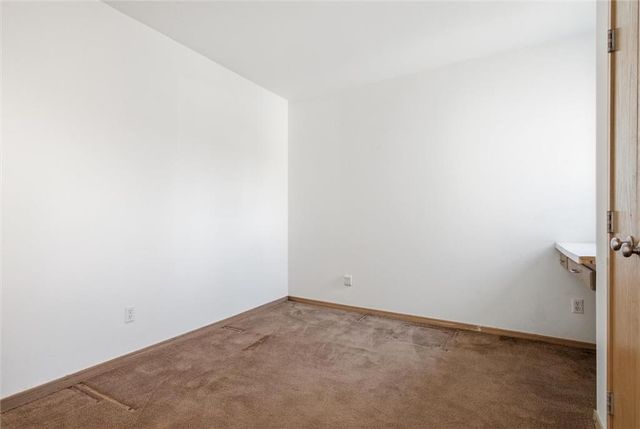125 Lakeshore Drive S, Lake Quivira, KS 66217