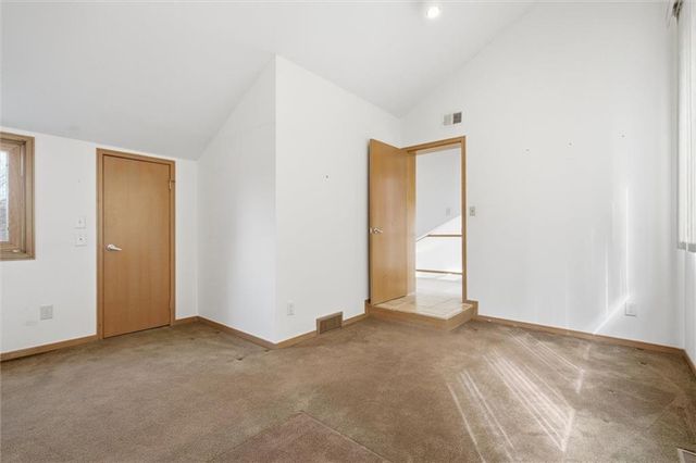 125 Lakeshore Drive S, Lake Quivira, KS 66217