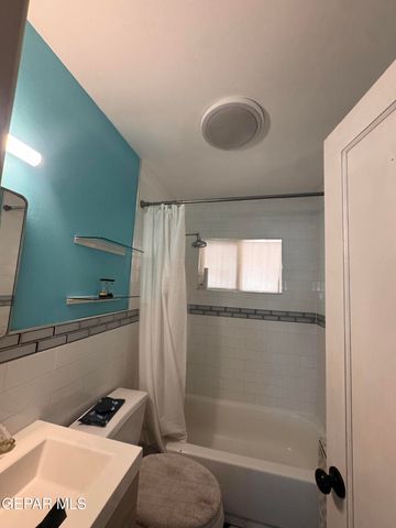 907 BRAZIL Place, El Paso, TX 79903