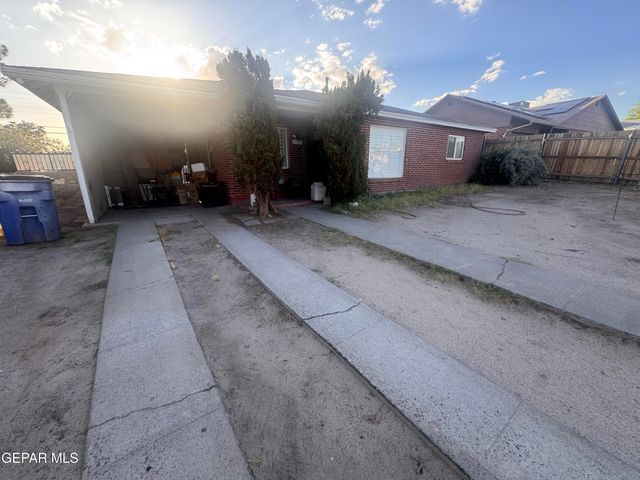 907 BRAZIL Place, El Paso, TX 79903