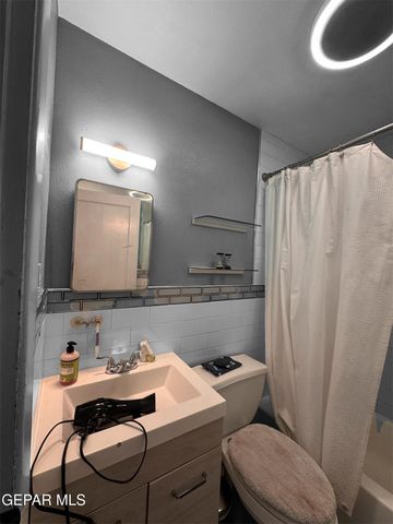 907 BRAZIL Place, El Paso, TX 79903