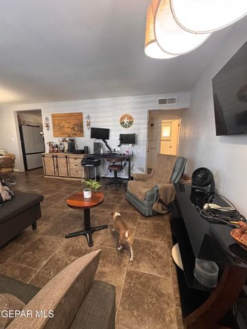 907 BRAZIL Place, El Paso, TX 79903