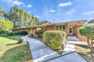 161 Lakeview Lane, Manchester, NH 03104