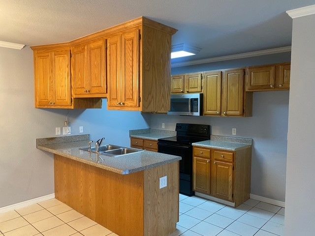 2312 W Skyler Drive, Fayetteville, AR 72703
