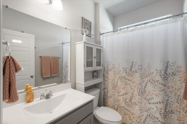 3321 Berkshire Road NE, Rio Rancho, NM 87144