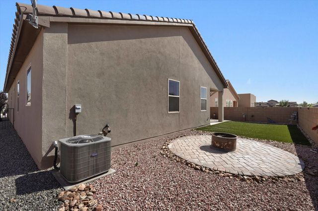 3321 Berkshire Road NE, Rio Rancho, NM 87144