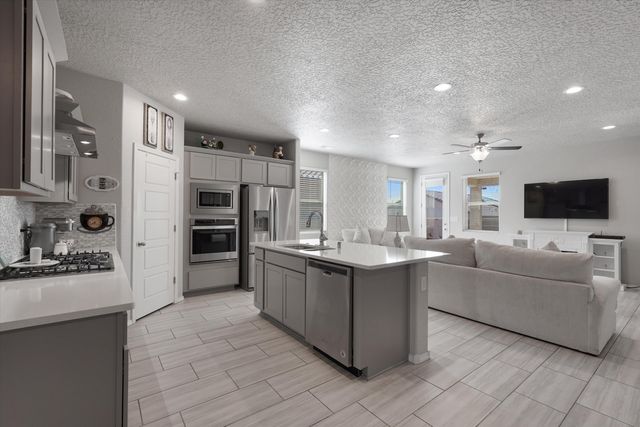 3321 Berkshire Road NE, Rio Rancho, NM 87144