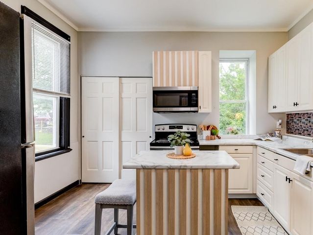 1423 3rd Ave, Beaver Falls, PA 15010
