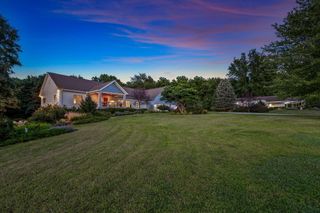 8429 N 300 E, Rolling Prairie, IN 46371
