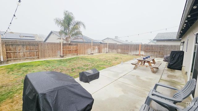 1018 Guadalupe Avenue, Bakersfield, CA 93307