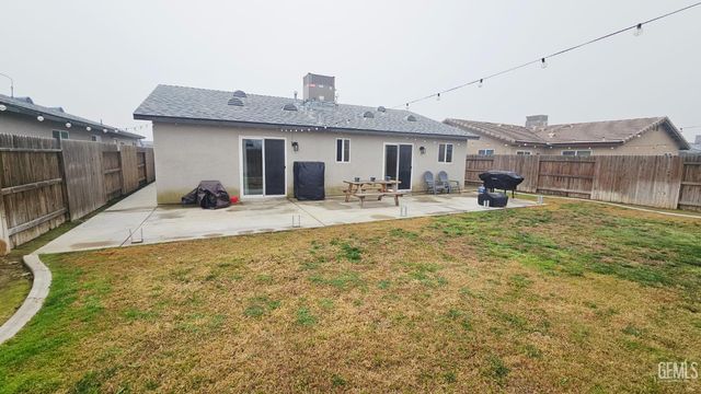 1018 Guadalupe Avenue, Bakersfield, CA 93307