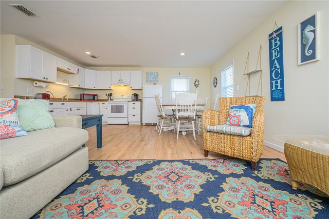 2023 S Kossuth St, Rockport, TX 78382