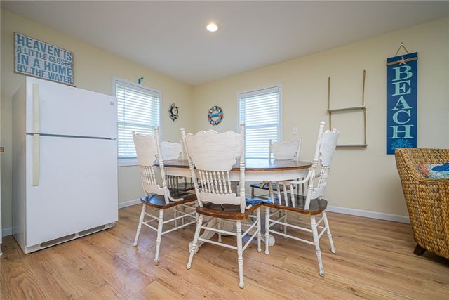 2023 S Kossuth St, Rockport, TX 78382