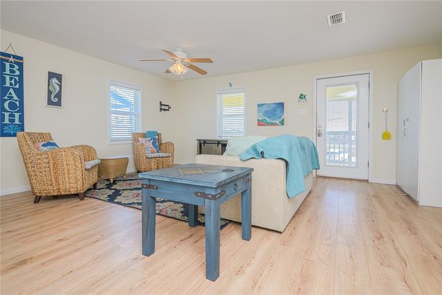 2023 S Kossuth St, Rockport, TX 78382