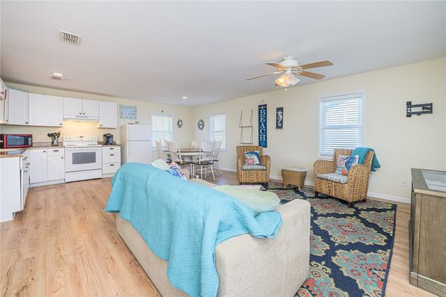 2023 S Kossuth St, Rockport, TX 78382