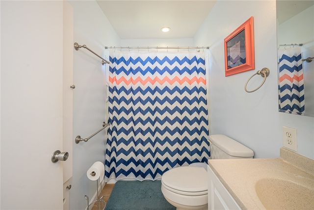 2023 S Kossuth St, Rockport, TX 78382