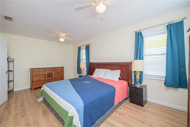 2023 S Kossuth St, Rockport, TX 78382