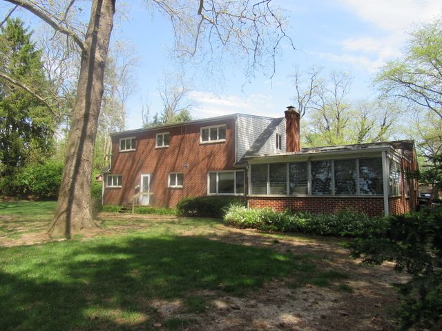 517 Locust Hill Drive 517 Locust Hill Drive, Englewood, OH 45322
