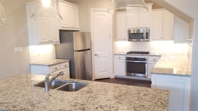 106 Preserve Place, Lewisville, TX 75067