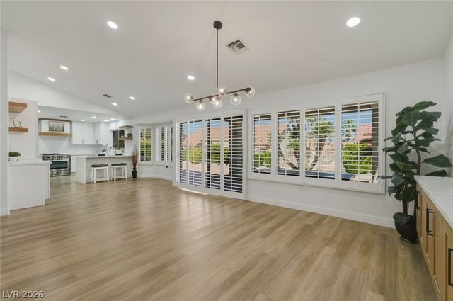 8916 Mountain Gate Drive, Las Vegas, NV 89134