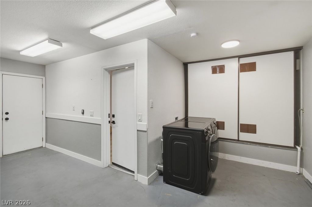 Image 30 of property listing at 8916 Mountain Gate Drive, Las Vegas, NV 89134