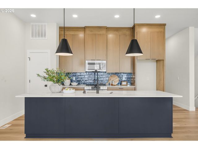 4165 Z St, Washougal, WA 98671