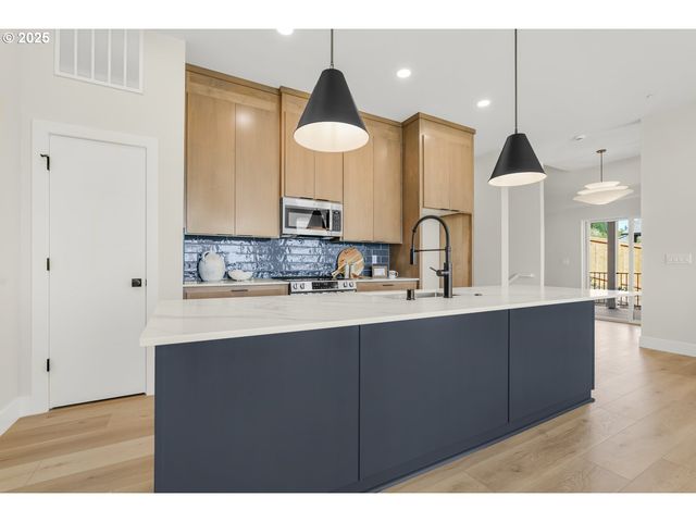 4165 Z St, Washougal, WA 98671