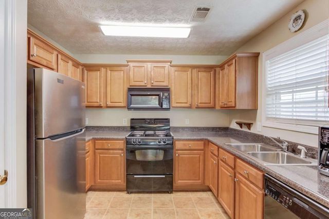 5614 Ashmoore Court, Flowery Branch, GA 30542