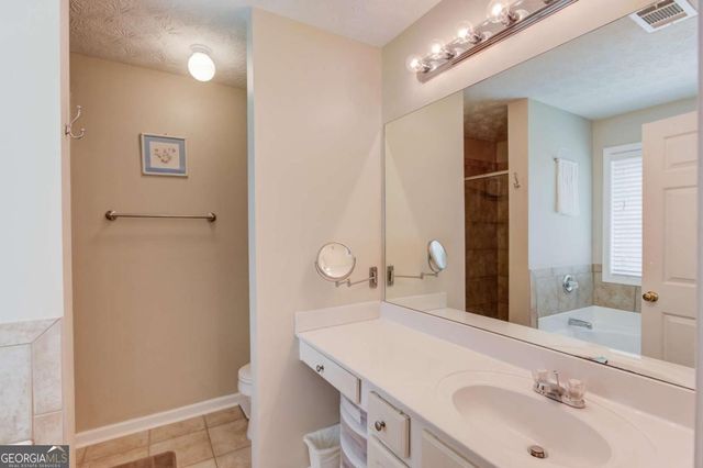 5614 Ashmoore Court, Flowery Branch, GA 30542