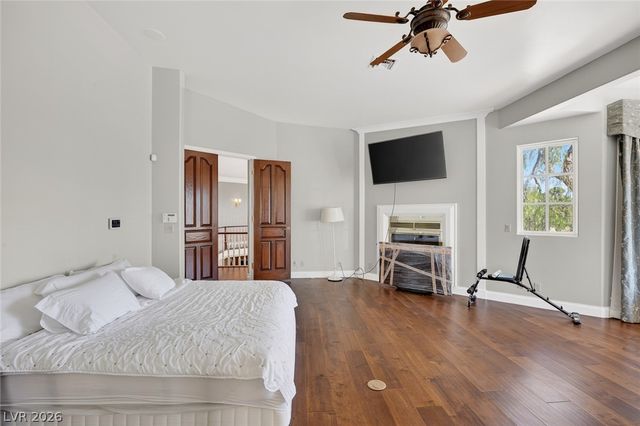 22 Burning Tree Court, Las Vegas, NV 89113