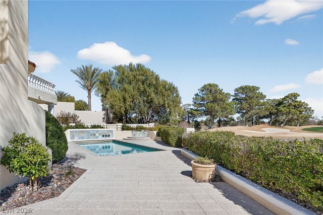 22 Burning Tree Court, Las Vegas, NV 89113