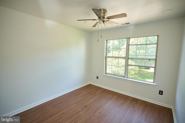 46760 HOBBLEBUSH TER, Sterling, VA 20164