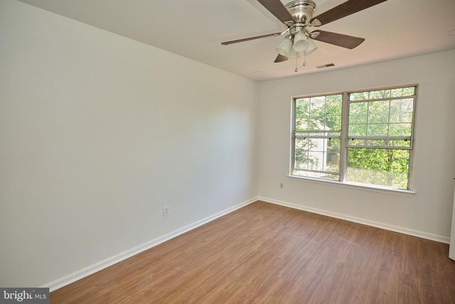 46760 HOBBLEBUSH TER, Sterling, VA 20164