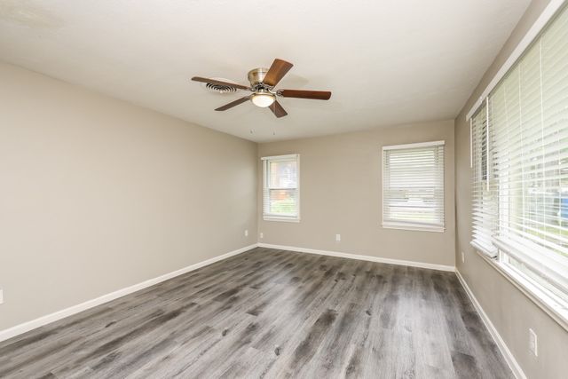 2346 Rexlawn Drive, Dallas, TX 75227
