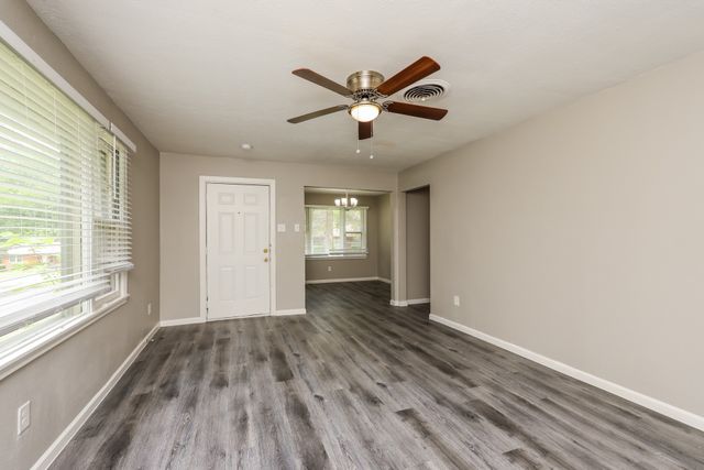 2346 Rexlawn Drive, Dallas, TX 75227
