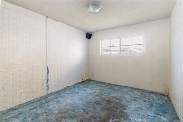 1098 Richards, Perris, CA 92571