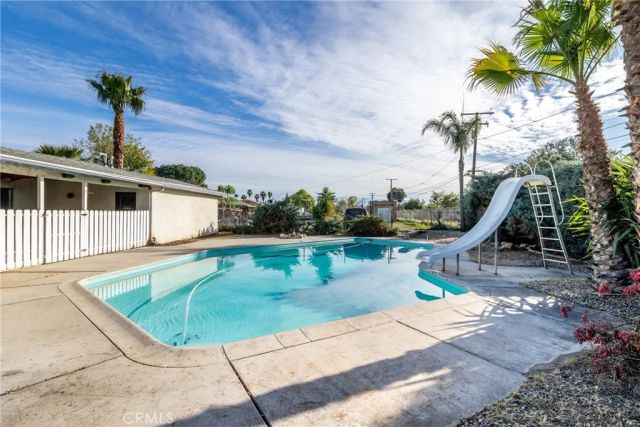 1098 Richards, Perris, CA 92571