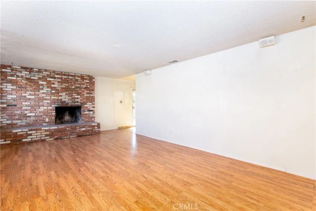 1098 Richards, Perris, CA 92571