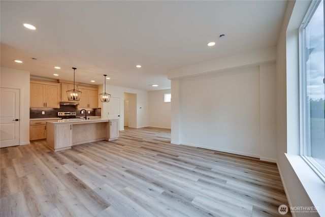 940 RW Fletcher Street, Winlock, WA 98596