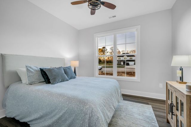 1035 Northside Drive, Dickson, TN 37055