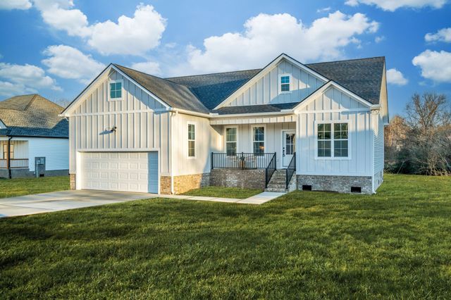 1035 Northside Drive, Dickson, TN 37055