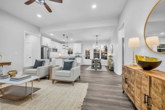 1035 Northside Drive, Dickson, TN 37055