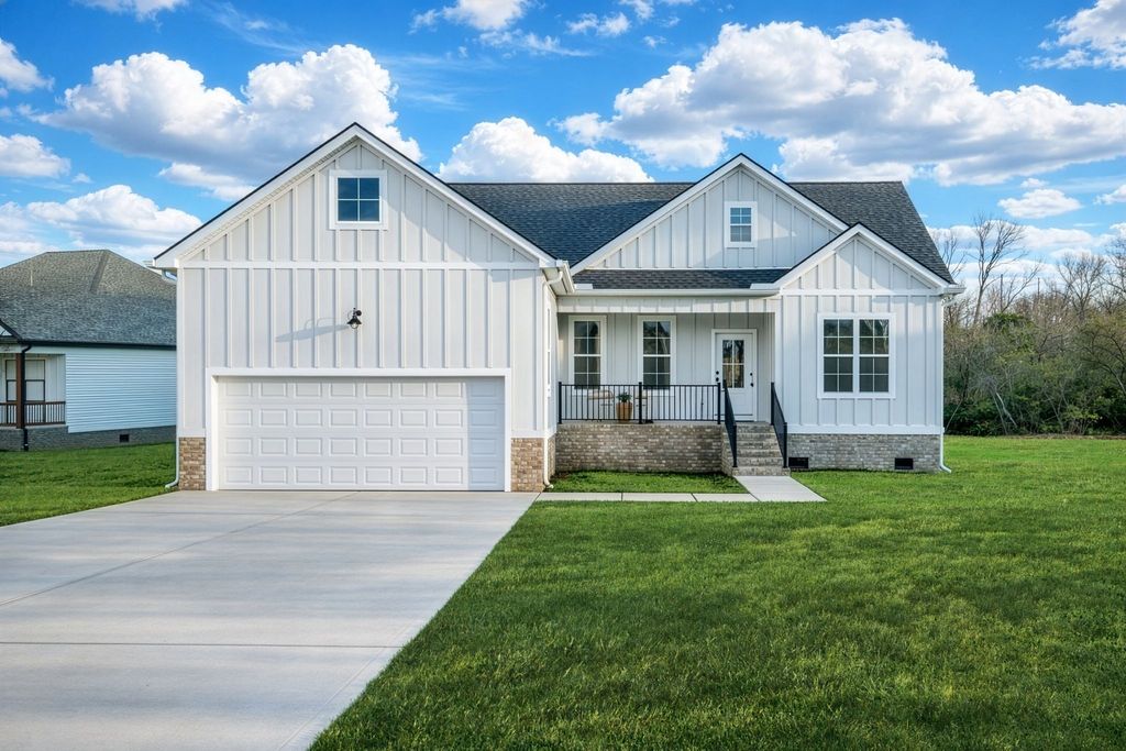 1035 Northside Drive, Dickson, TN 37055