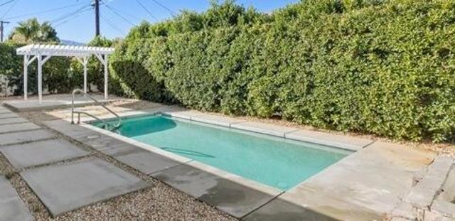 715 N Sunrise Way, Palm Springs, CA 92262