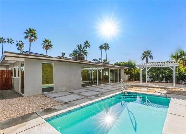 715 N Sunrise Way, Palm Springs, CA 92262