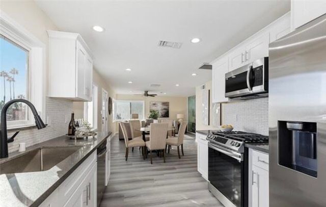 715 N Sunrise Way, Palm Springs, CA 92262