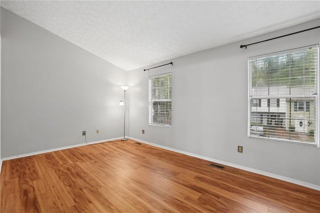 2906 Queen Anne Court, Sandy Springs, GA 30350